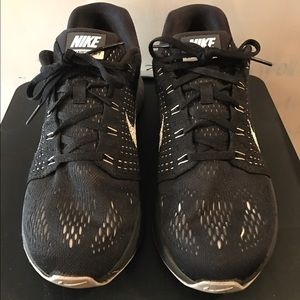 Women's Nike Running Shoe