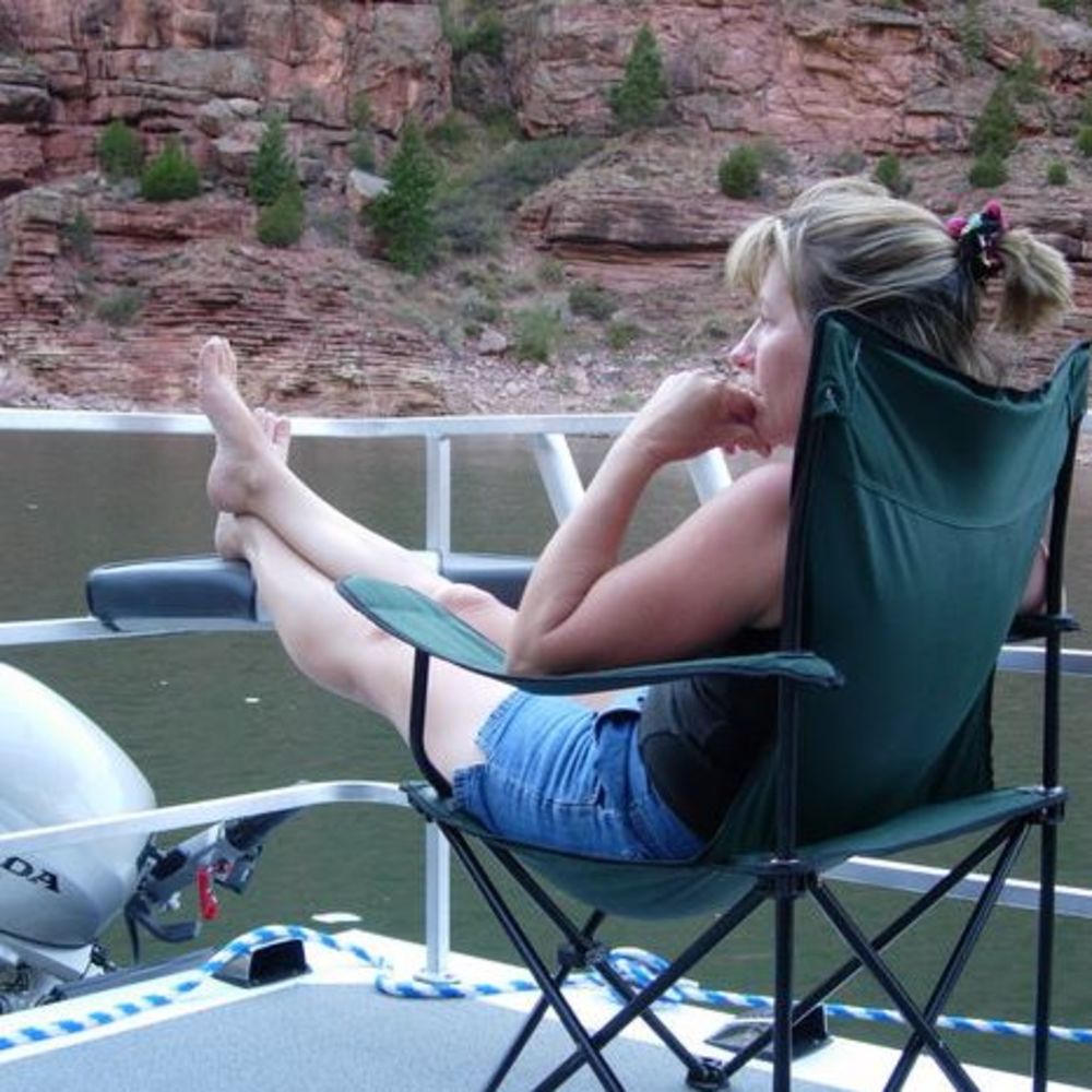 Meet your Posher, Connie