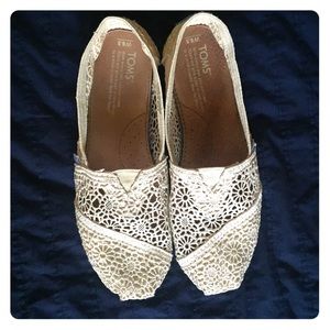Crochet TOMS