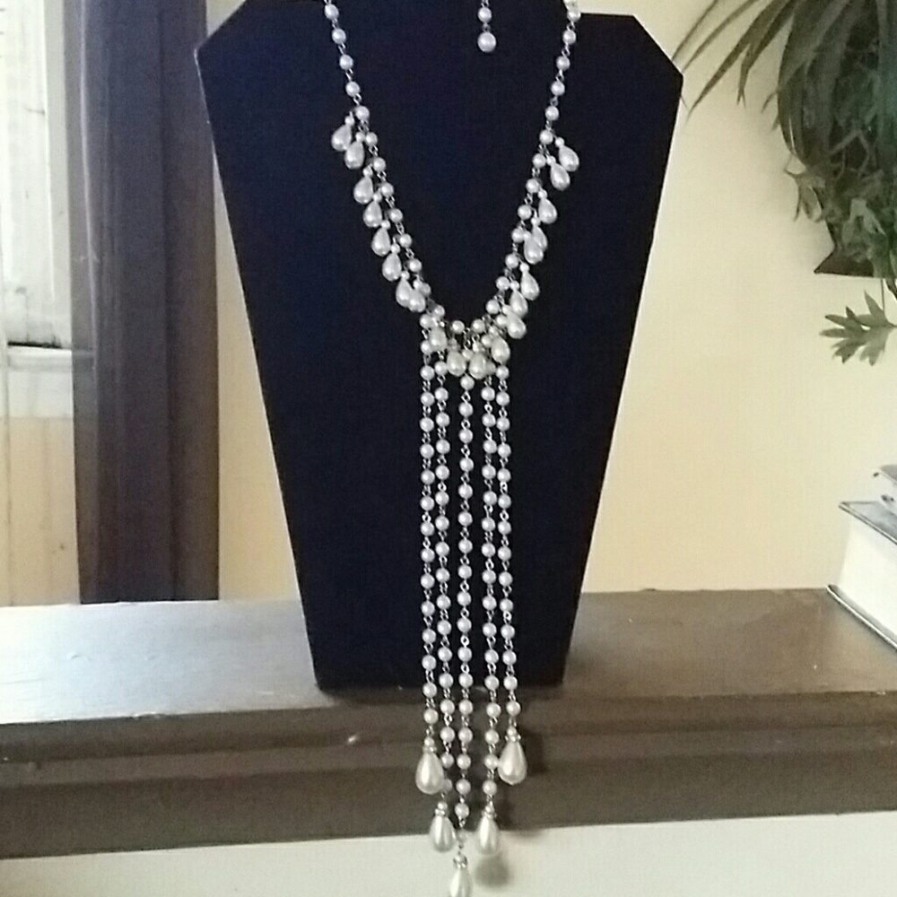 Dress faux pearl necklace adjustable length