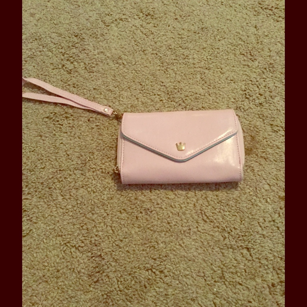 Phone holder wristlet