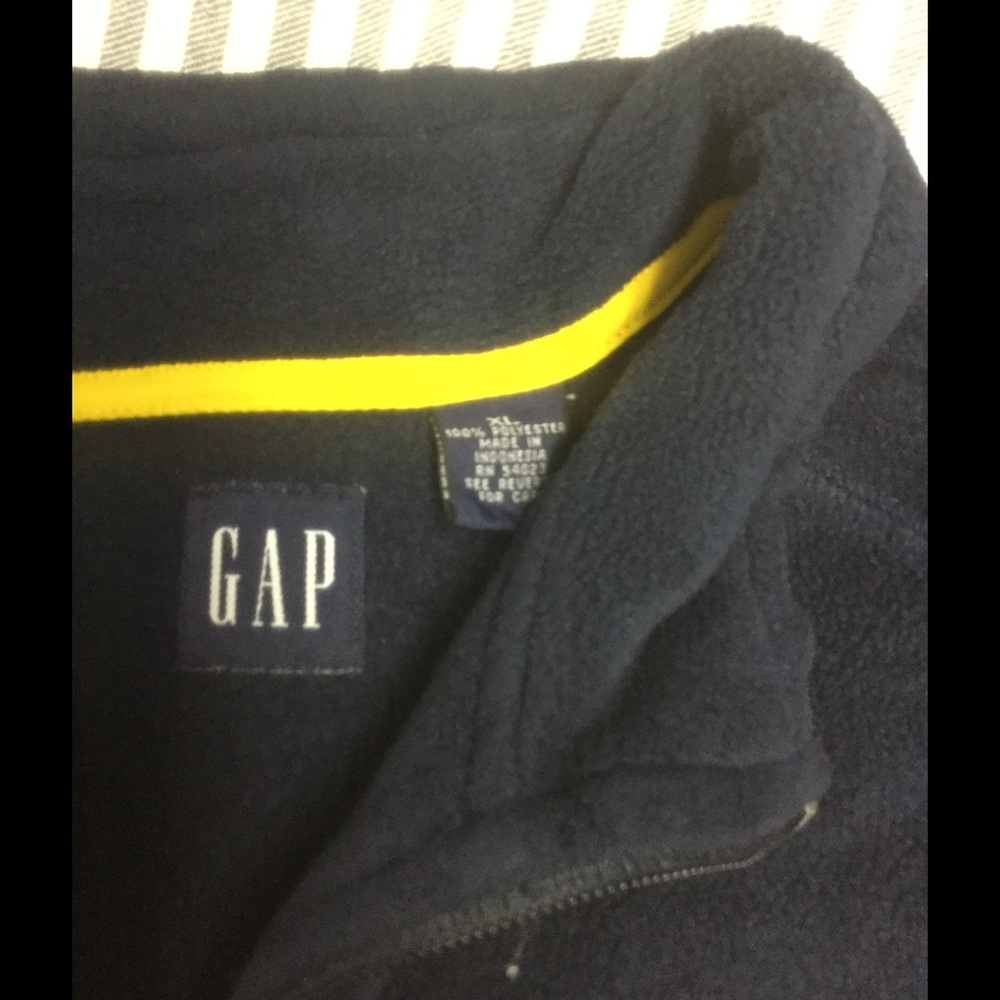 Fleece - Picture 2 of 3