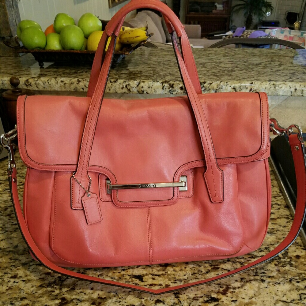 Very cute coral Fossil purse