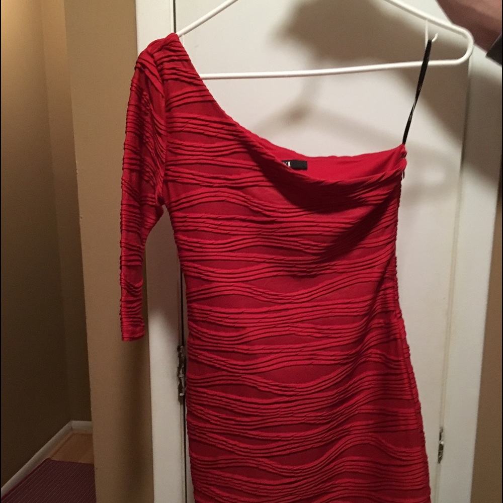 Forever 21 one-shoulder red dress