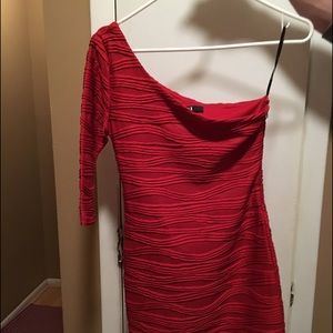 Forever 21 one-shoulder red dress