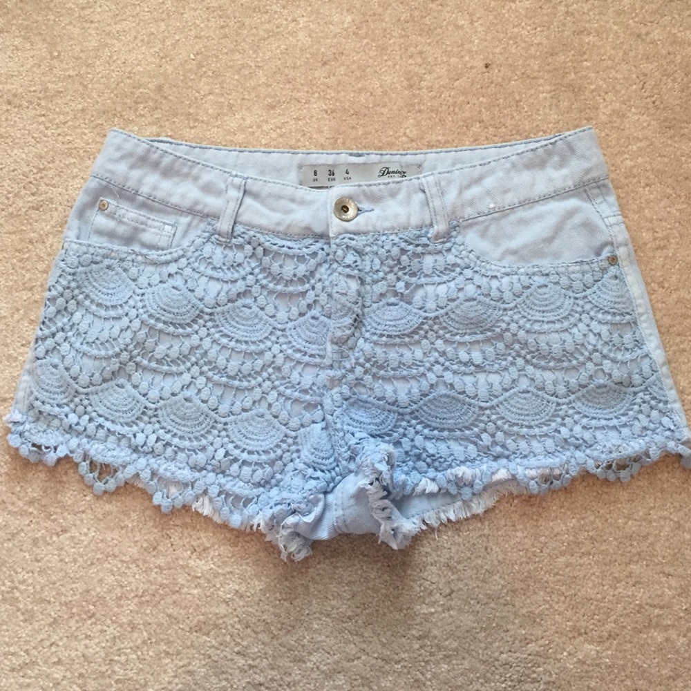 baby blue laced jean shorts