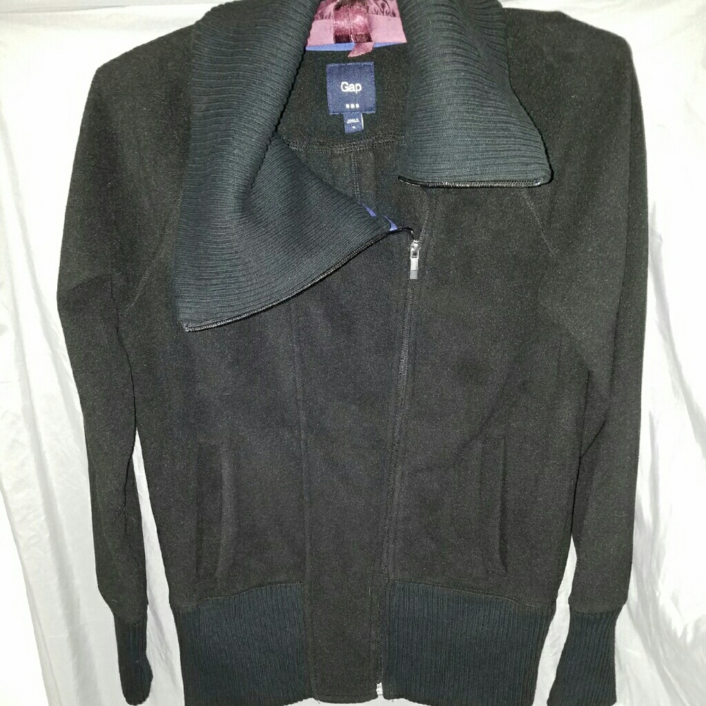 GAP Sweater