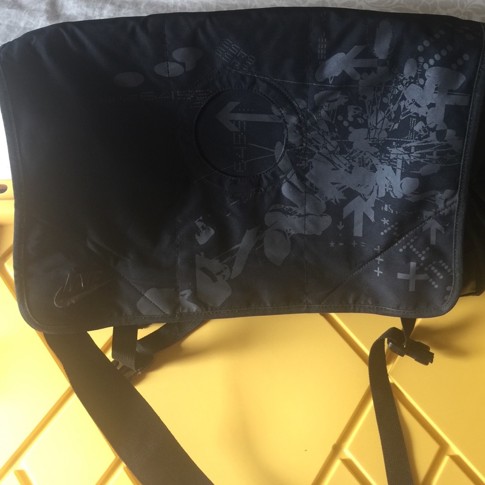 Nike large bag