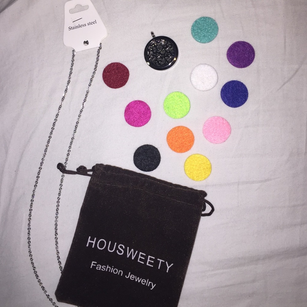 Essential Oil Diffuser Necklace