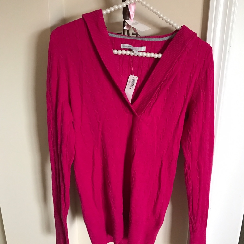 🛍Old Navy V-Neck Sweater NWT