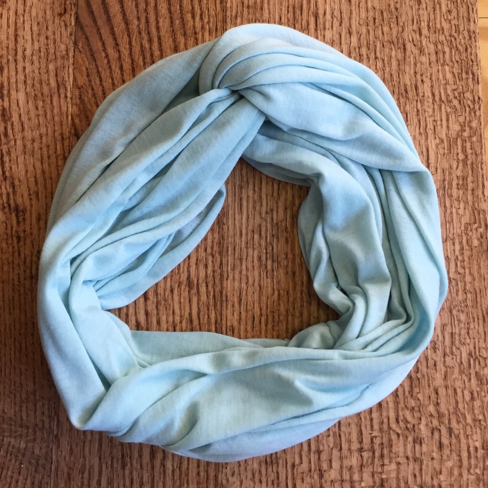 Infinity scarf