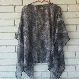 Accessory Street bathing suit cover or poncho