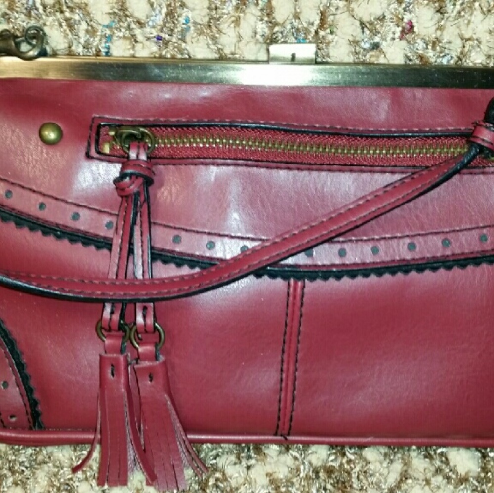 (NWOT ) CLUTCH WITH STRAP  REAL LEATHER $ 18