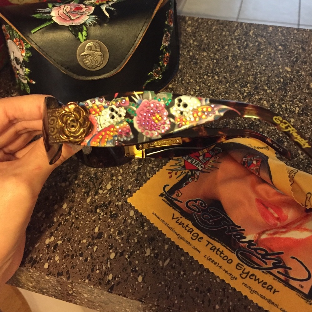 Ed hardy sun glasses