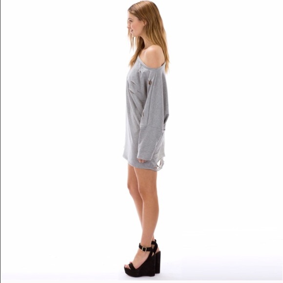 🛍1 SMALL LEFT🛍Destroyed T-Shirt Dress - Picture 3 of 4