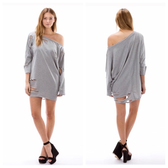 🛍1 SMALL LEFT🛍Destroyed T-Shirt Dress - Picture 4 of 4