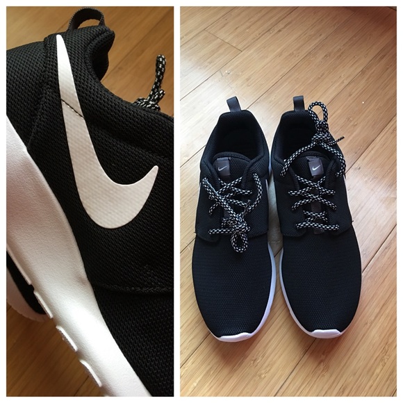 Nike Roshe one shoes - Picture 3 of 4