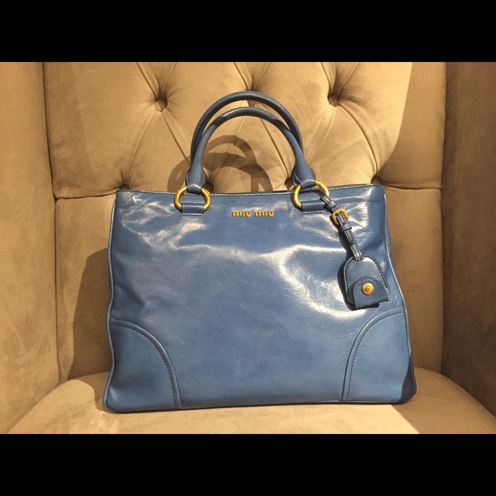 🆕 AUTHENTIC Miu Miu Satchel!