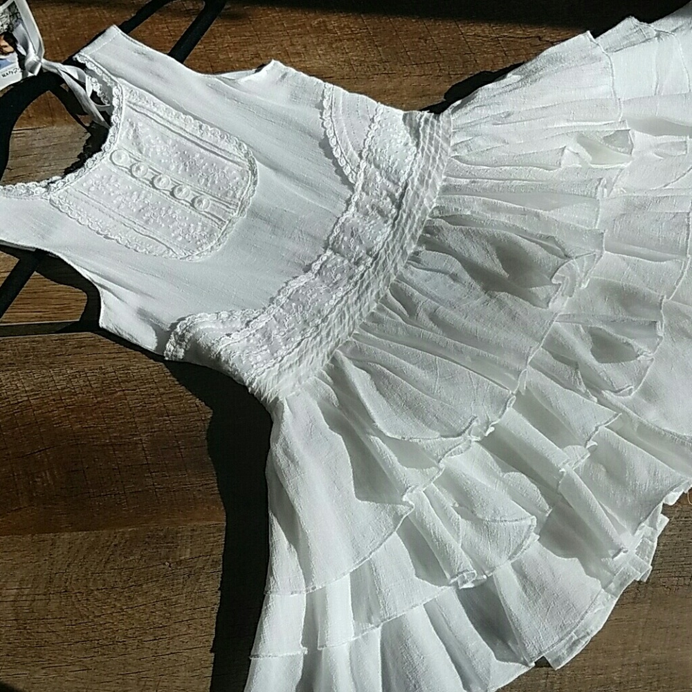 3Y NWT Jottum Swing White  Dress