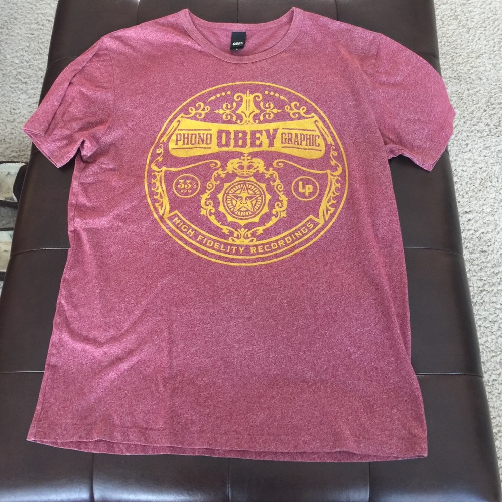 Men's Obey shirt