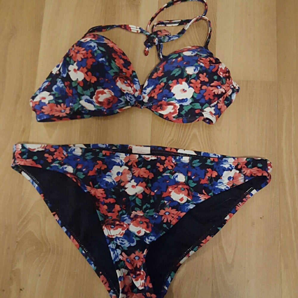Xhilaratiobn bikini