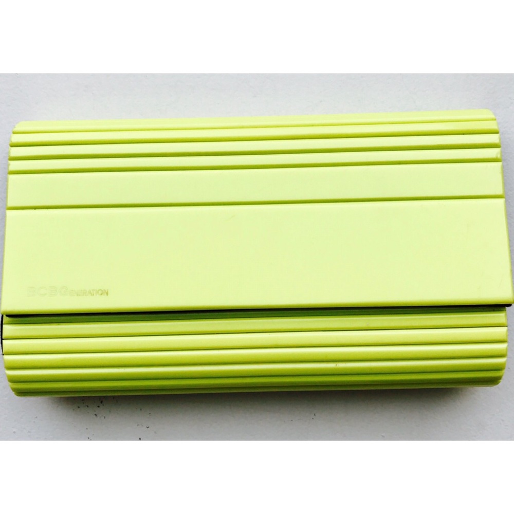 BCBGeneration Clutch