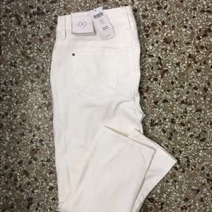 NWT Chico's Platinum white crop jeans Sz: 00