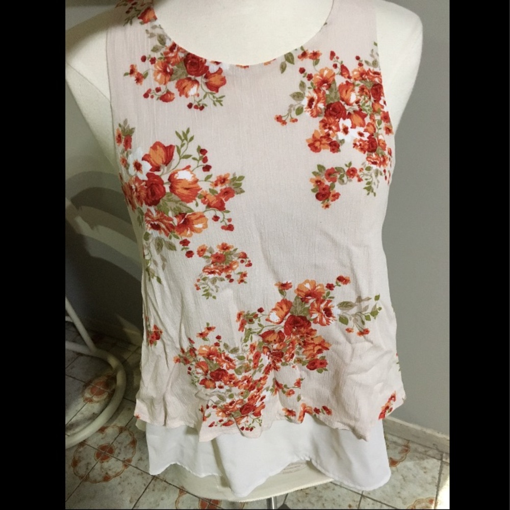 Francesca's top - Picture 1 of 3