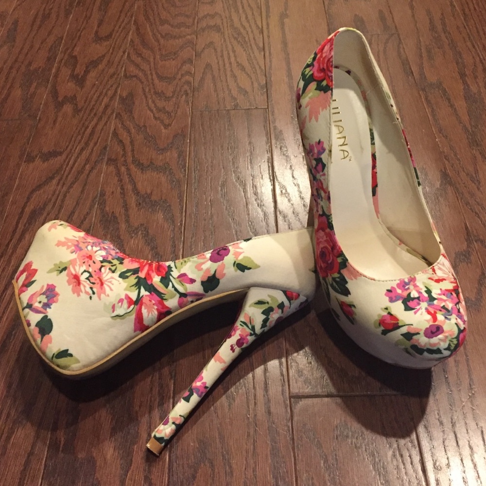 Flower high heels