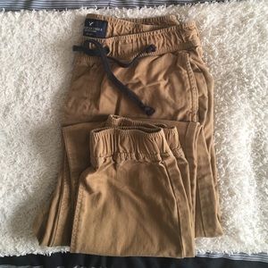 American Eagle Dark Kaki Joggers