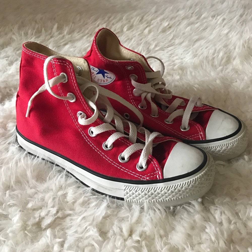 Red converse, women's 5.5