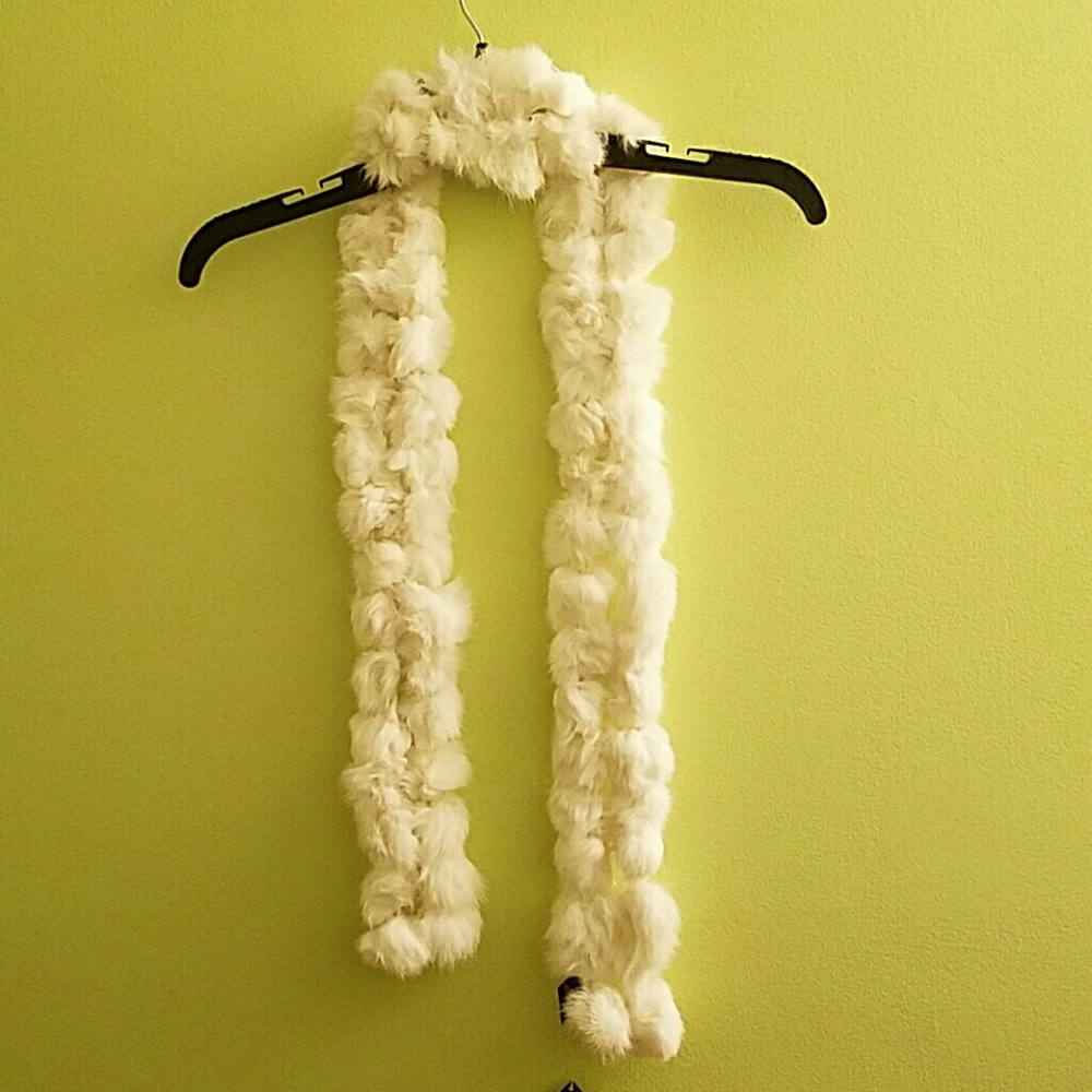 Fur Scarf - white