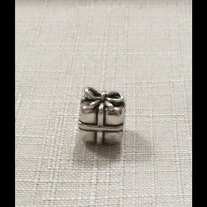 Pandora Gift Box Charm