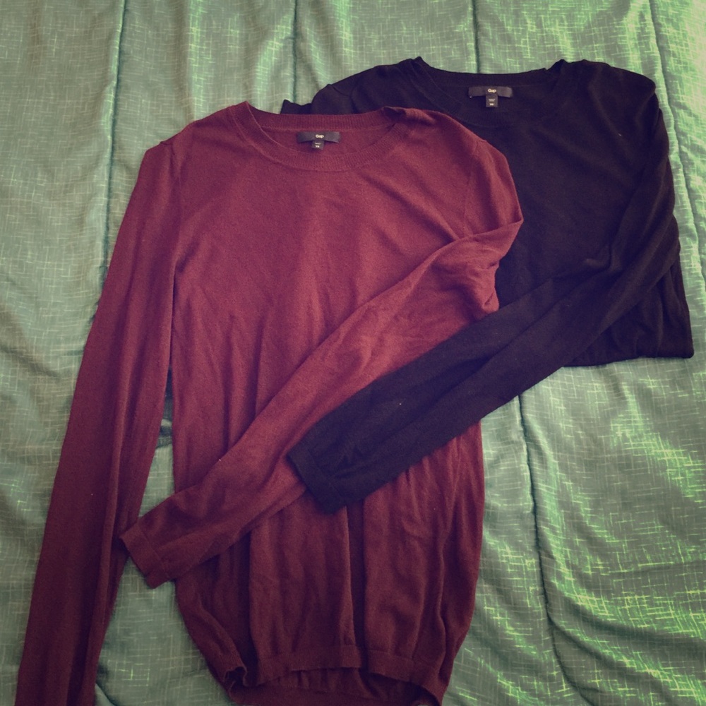 Gap long sleeved shirts