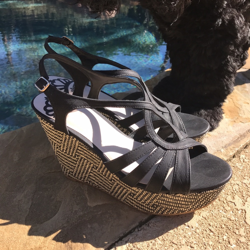 Fergalicious Wedge - Woven Black & Creme Design