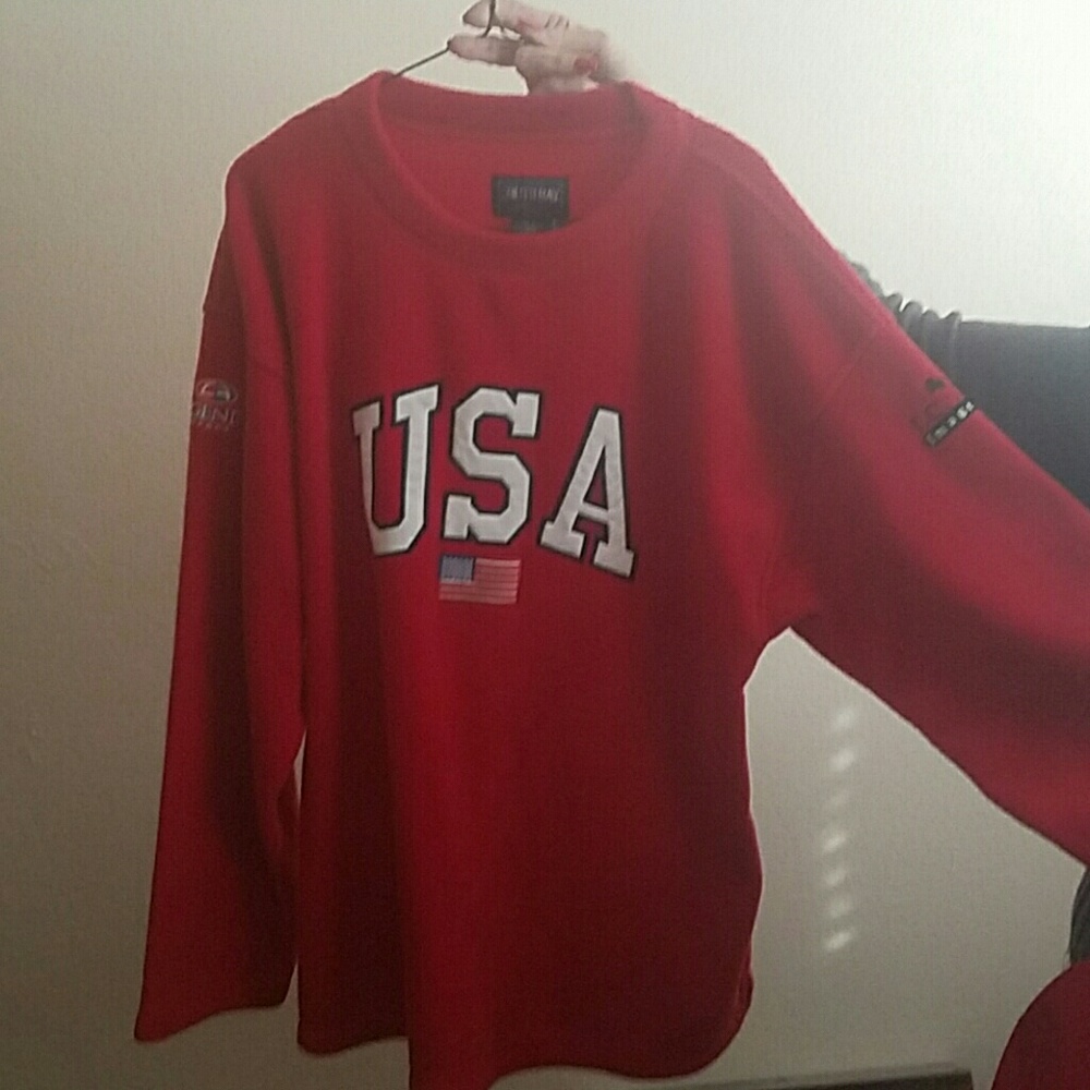 South Bay Crewneck USA sportswear. 100% polyester