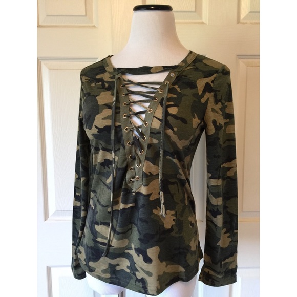 CAMOFLAGE LACE-UP TOP - Picture 3 of 4