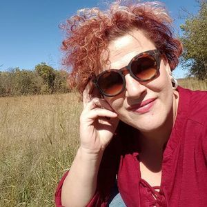 Meet your Posher, Carey