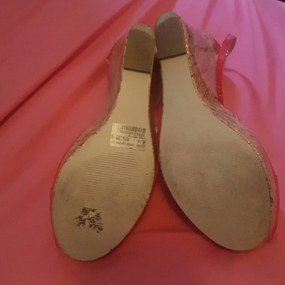 Platforms - Picture 3 of 3
