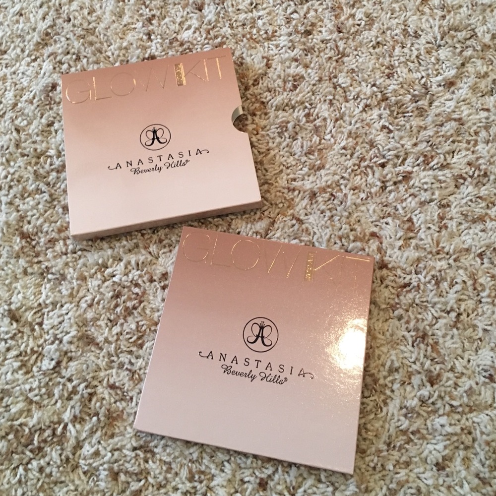 Anastasia Beverly Hills Glow Kit on That Glow!!!!