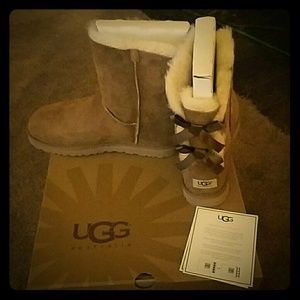 UGG Bailey Bow II