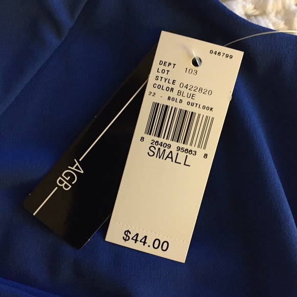 Blue Top - Picture 3 of 4