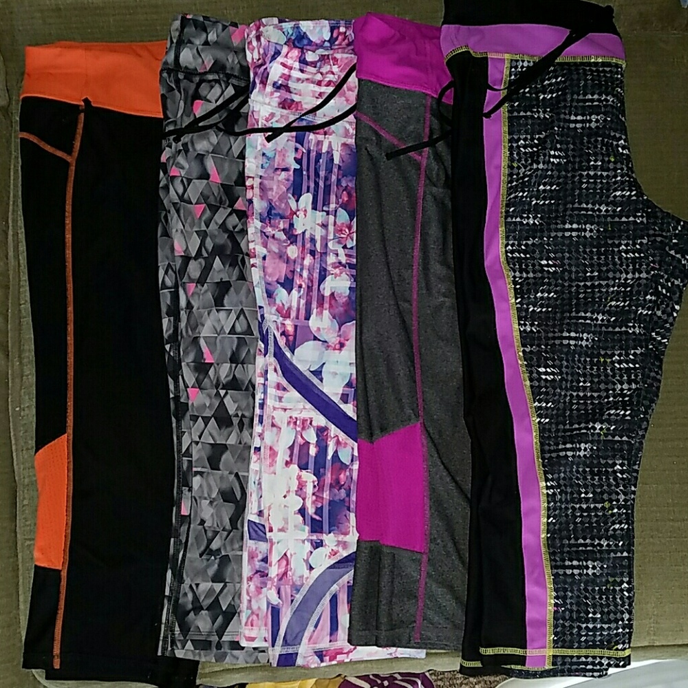 SALE!!5 XERSION xl workout capris