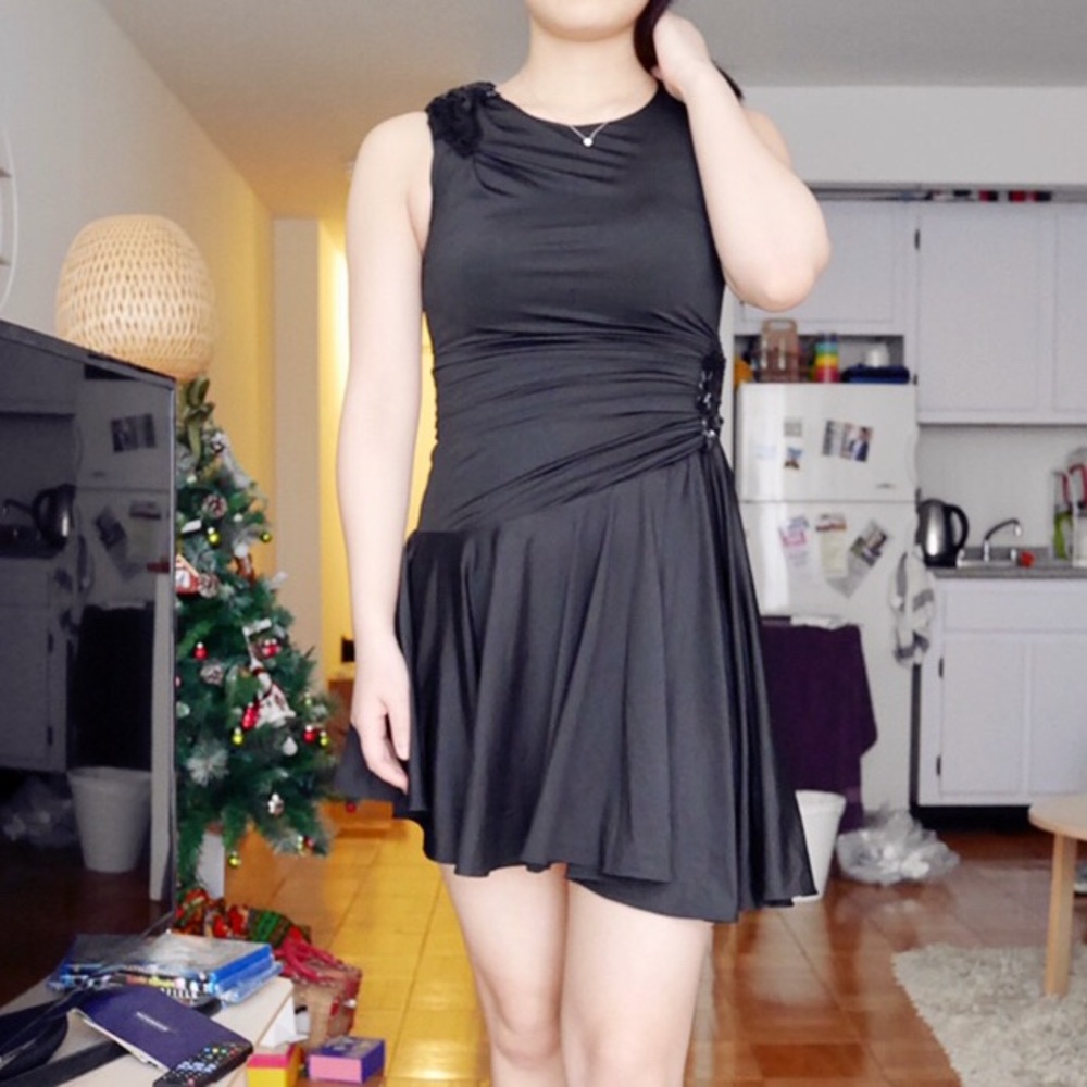 ✨Black Ruffle Evening Dress✨ - Picture 3 of 4