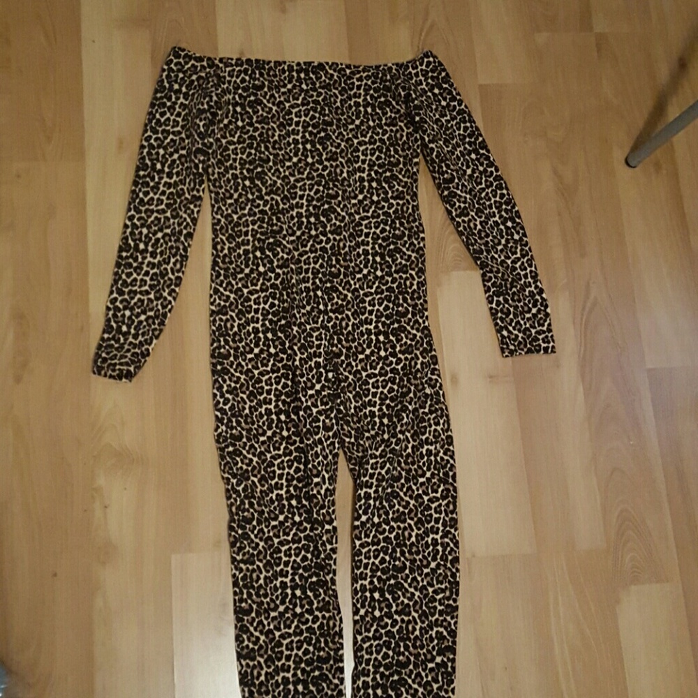American Apparel Off Shoulder Leopard Catsuit
