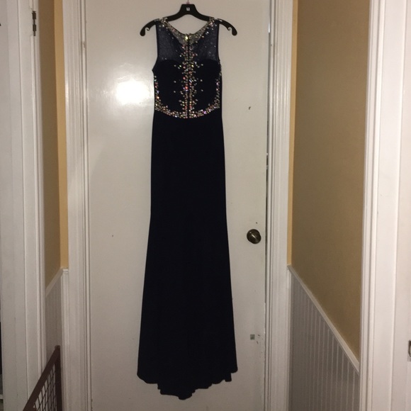 Prom dress - Picture 3 of 4
