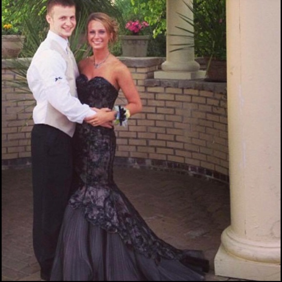 Sherri hill prom dress - Picture 2 of 3