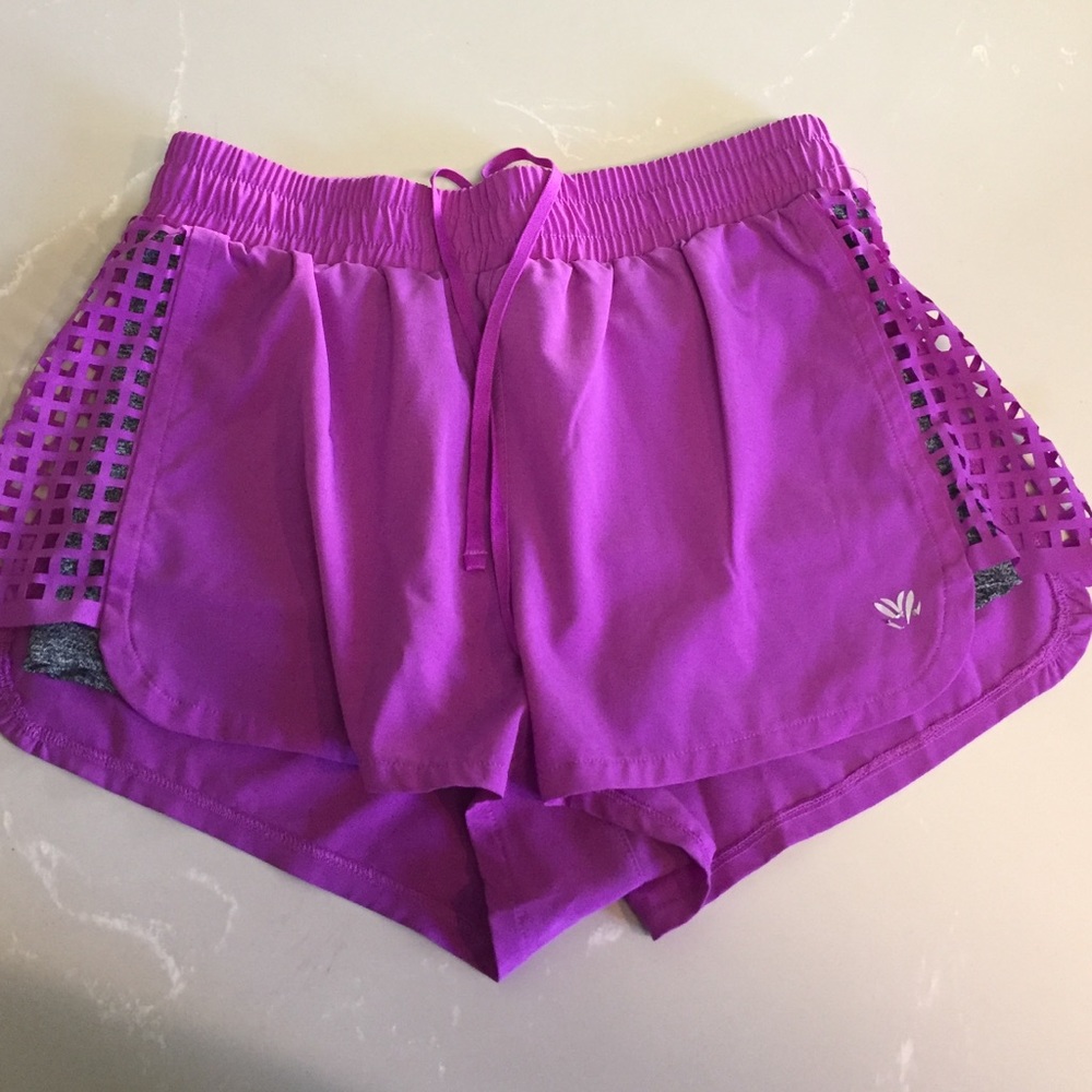 🚫 SOLD 🚫 NEW! Forever 21 Running Short