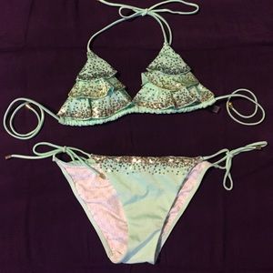 👙Turquoise bikini 👙