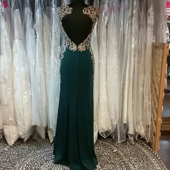 Fantasy Dark Green Gilded Gown - Picture 4 of 4